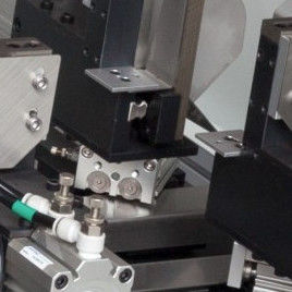 4 サイド自動エッジトリミングマシン 0.6MPa エッジカットマシン 空調カートリッジ