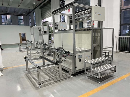 様々な液体フィルター材料を製造するためのプリーツ加工紙折り機