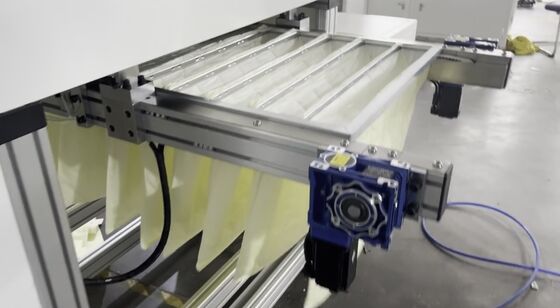 コンピュータ化されたポケットフィルター製造機 エアフィルターバッグ製造機 高効率