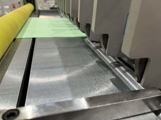 高効率ポケットフィルター製造機 エアフィルターバッグ製造機